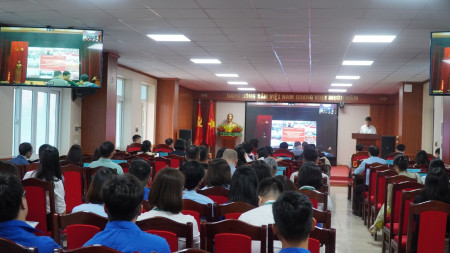 Trường Đại học Công nghiệp Việt Trì tham gia Khóa bồi dưỡng kiến thức lý luận chính trị cho đội ngũ giảng viên, giáo viên lý luận chính trị; Cán bộ làm công tác học sinh, sinh viên; Ban chấp hành Đoàn Thanh niên tại các trường Đại học, cao đẳng và trung cấp.